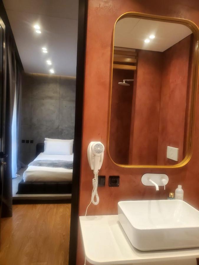 Remarkable Apartment Tirana Buitenkant foto