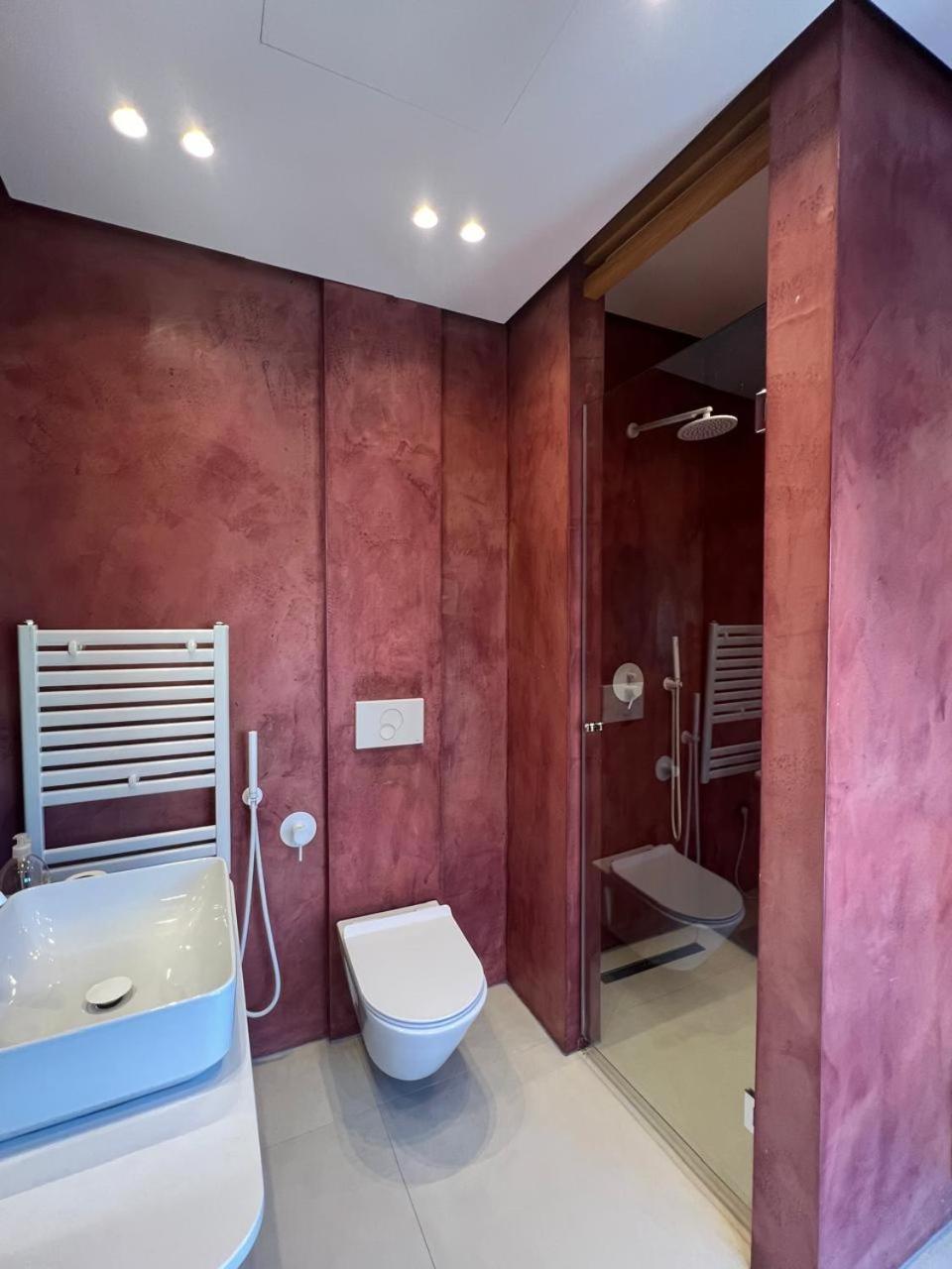 Remarkable Apartment Tirana Buitenkant foto